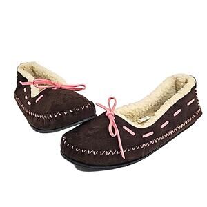 Comfort Ease Womens Faux Sherling Lined Brown with Pink Accent Slippers Size 10M